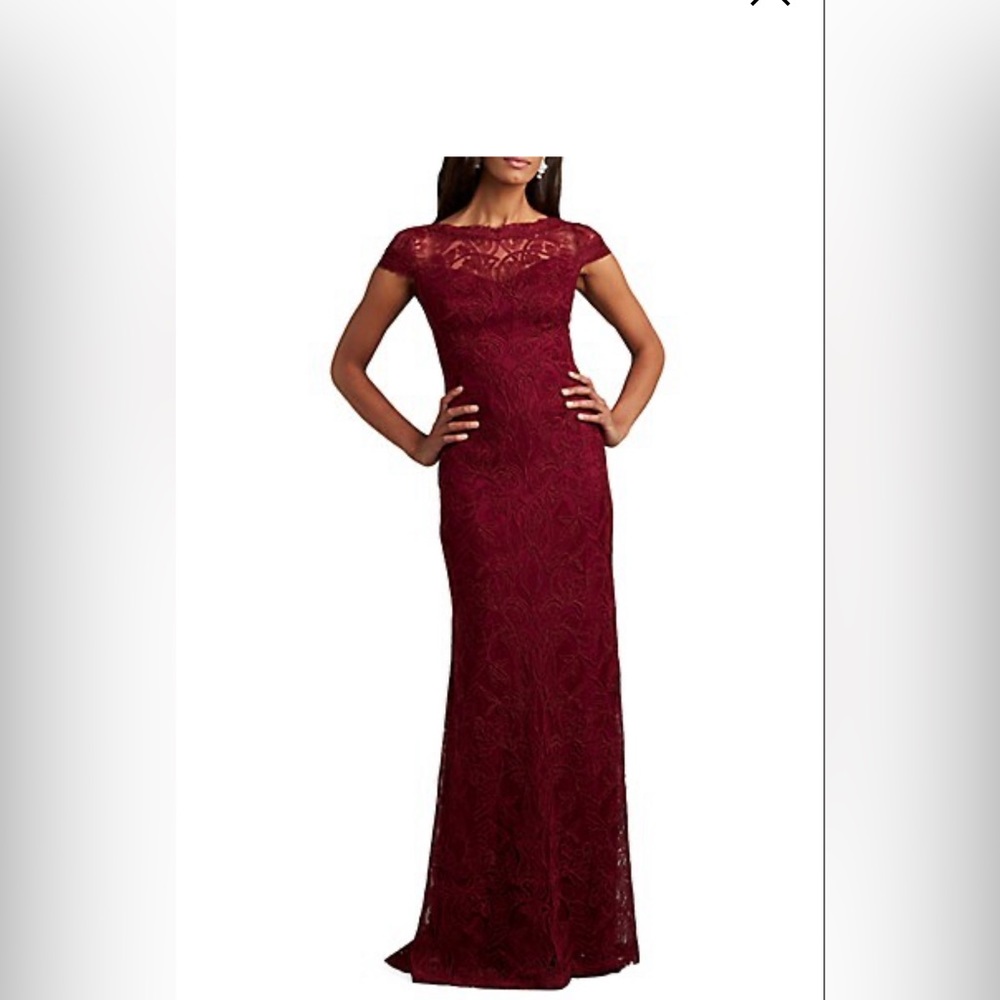 Tadashi Shoji Floral Lace Gown size 8 brand new without tags